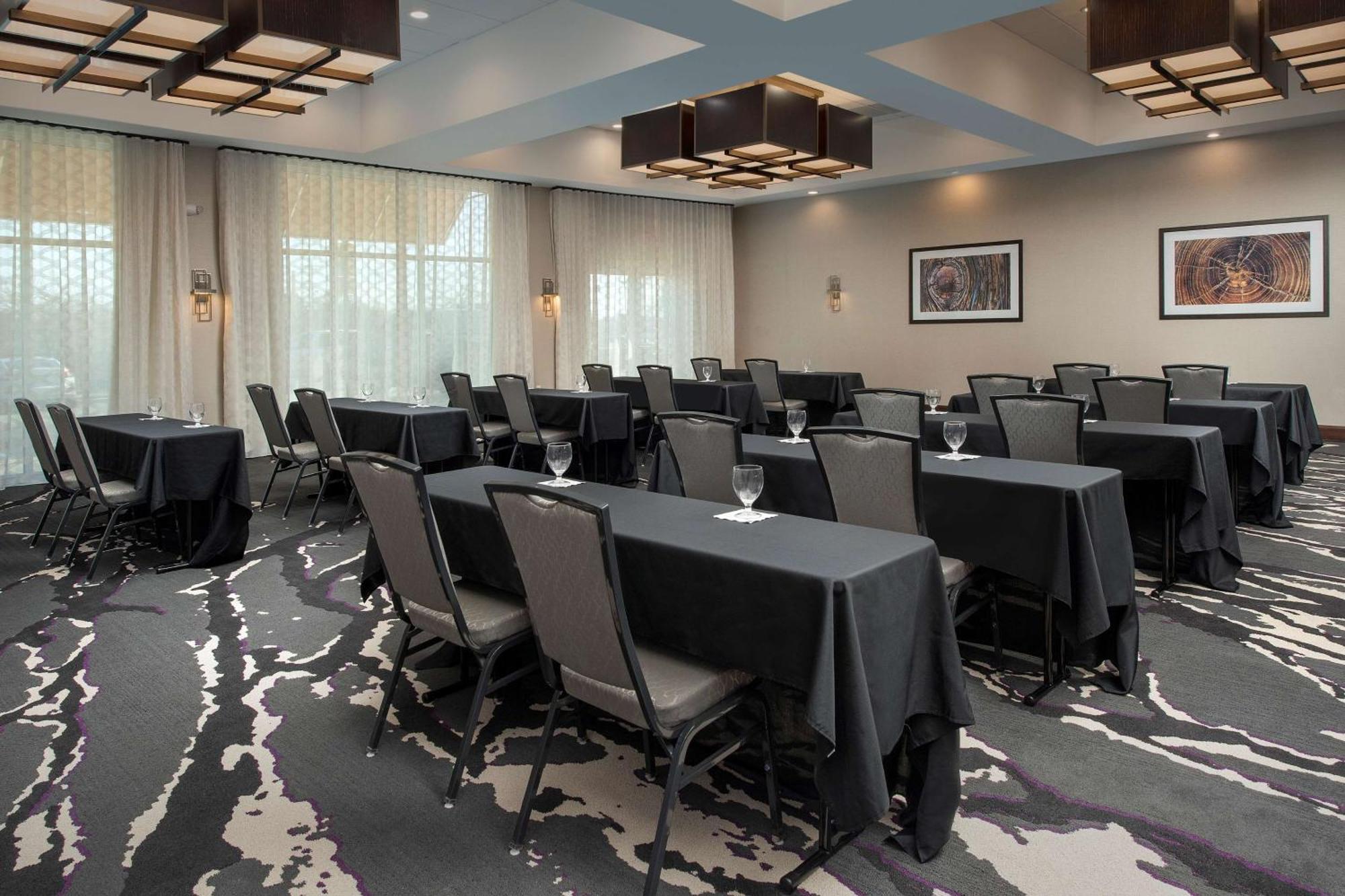 Hilton Garden Inn Columbia Airport, Sc Экстерьер фото